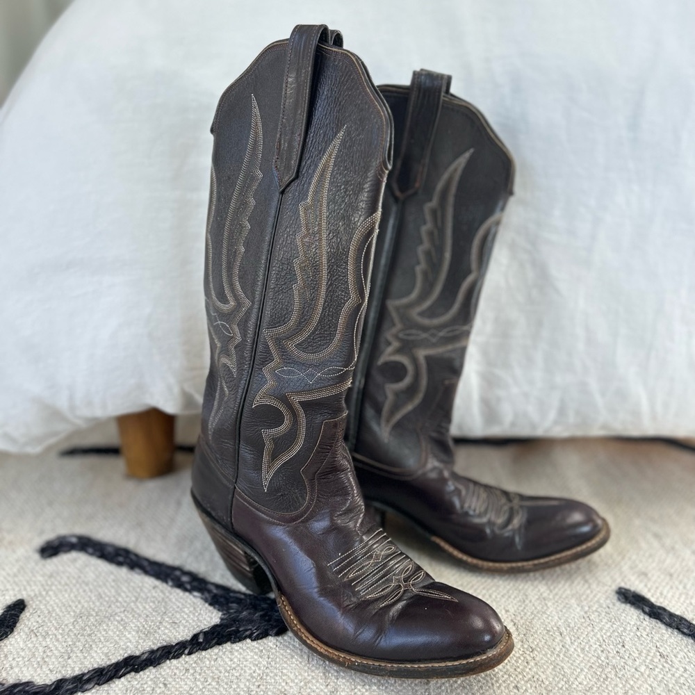 WOMEN’S COWBOY BOOTS